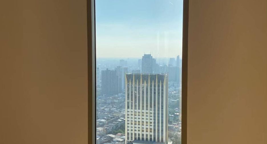For sale 4 bedrooms condo in Khlong San, Bangkok