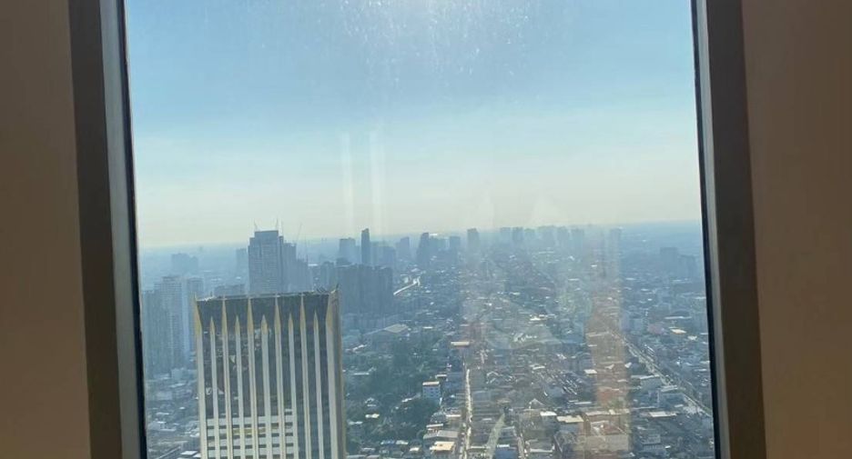 For sale 4 bedrooms condo in Khlong San, Bangkok