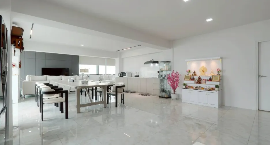 À vendre 2 chambres condo à Chatuchak, Bangkok