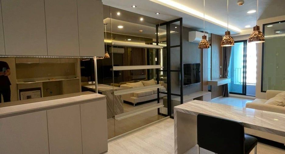 For rent 1 bed condo in Khlong Toei, Bangkok