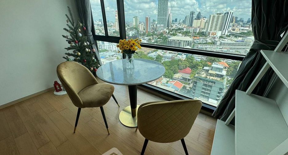 For rent 1 bed condo in Phaya Thai, Bangkok