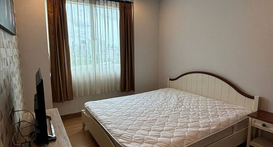 For rent 1 bed condo in Huai Khwang, Bangkok