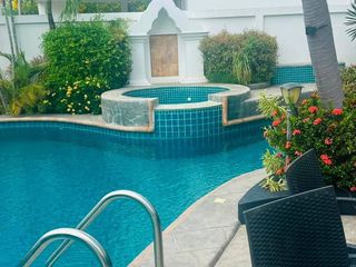 For rent 5 bedrooms house in Bang Lamung, Chonburi