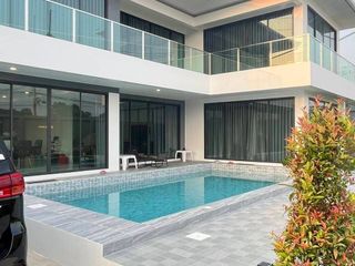For rent 4 bedrooms villa in Bang Lamung, Chonburi