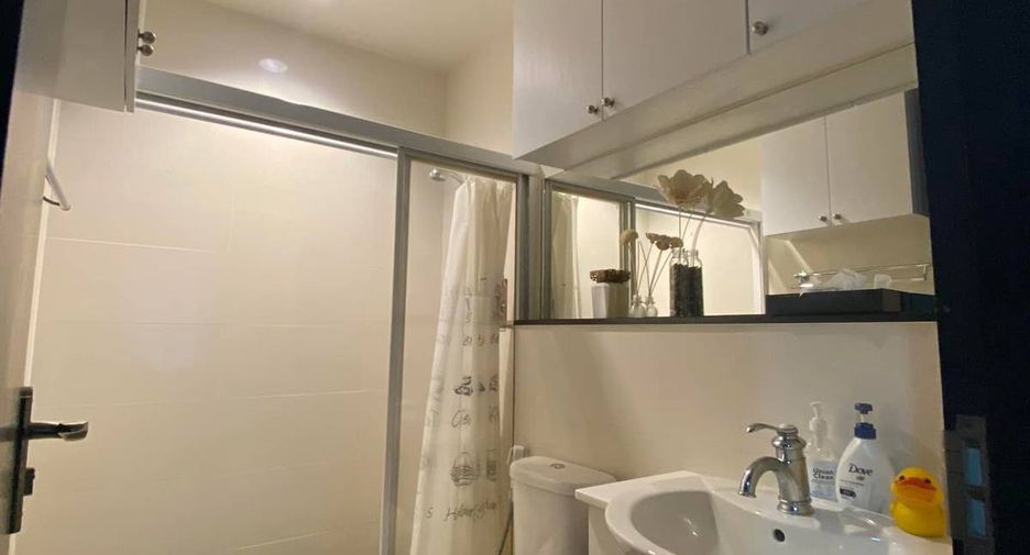 À louer 2 chambres condo à Pathum Wan, Bangkok