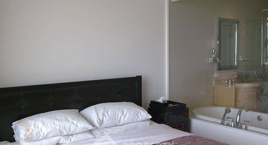 Condo en alquiler de 1 habitaciones en Sathon, Bangkok