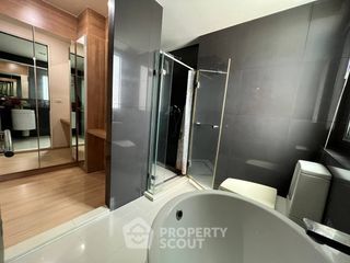 For rent 2 ベッドルーム condo in Phra Khanong, Bangkok