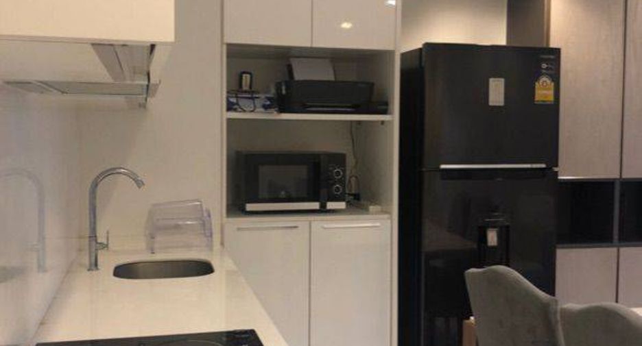 For rent 2 bedrooms condo in Sathon, Bangkok