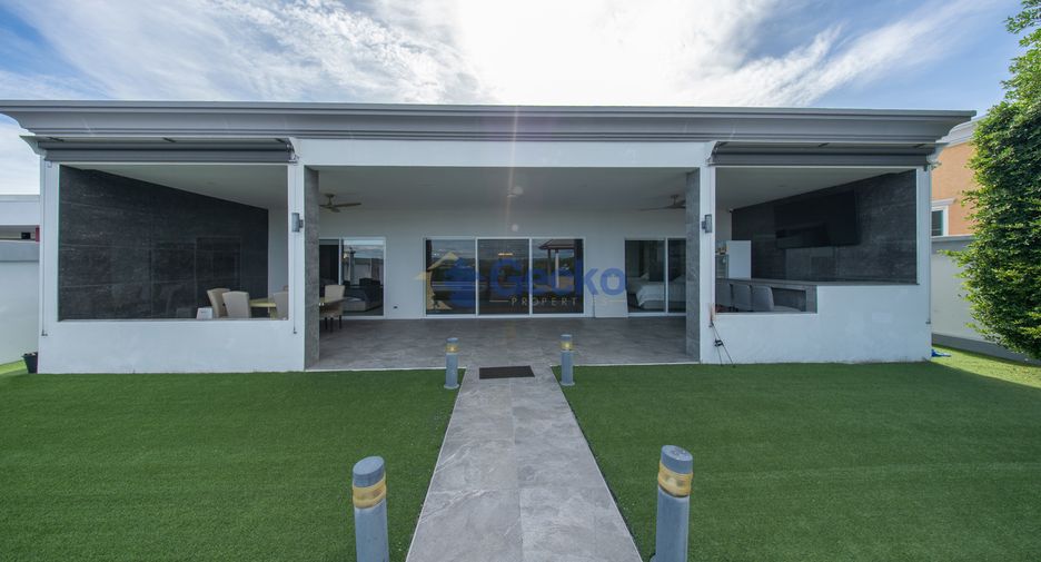 Casa en venta de 4 habitaciones en Bang Lamung, Chonburi