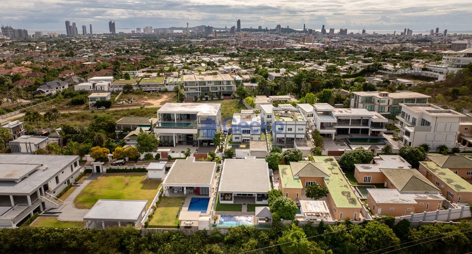 Casa en venta de 4 habitaciones en Bang Lamung, Chonburi