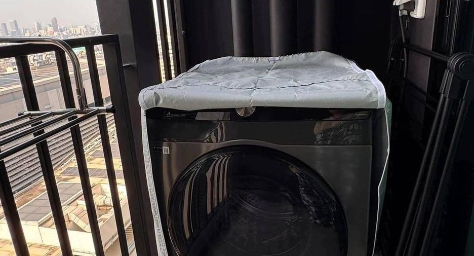 Wohnung zur Miete mit 1 Zimmer in Huai Khwang, Bangkok