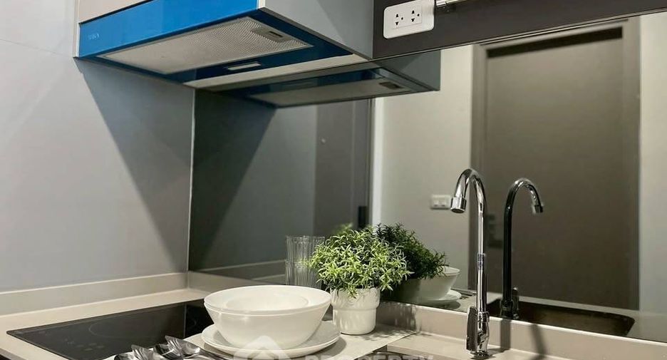 For rent 1 bed condo in Khlong Toei, Bangkok