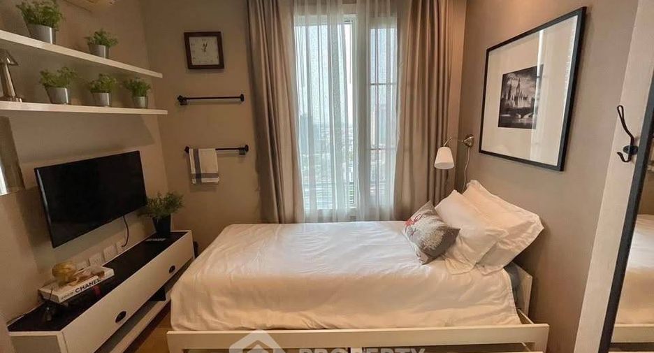 For rent 2 bedrooms condo in Khlong Toei, Bangkok