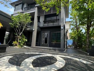 For rent 5 bedrooms house in Suan Luang, Bangkok