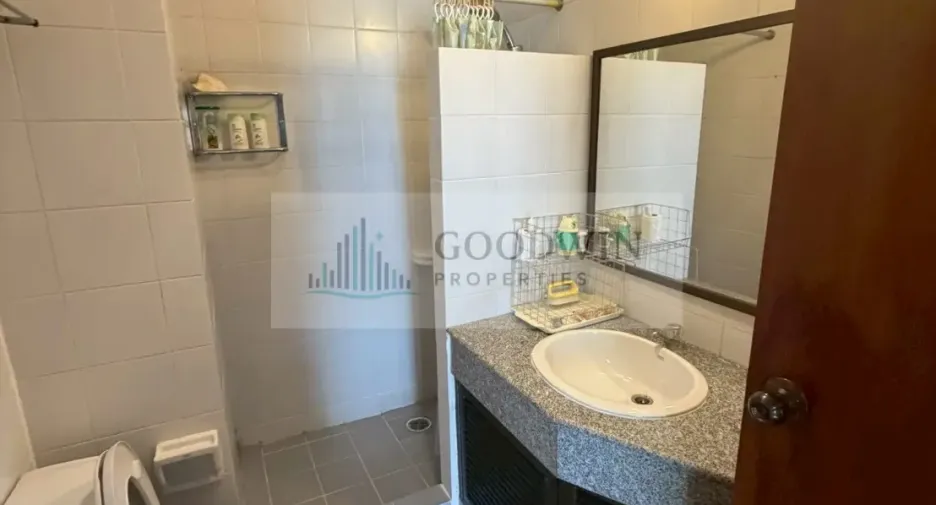 For rent and for sale 3 bedrooms condo in Na Jomtien, Pattaya