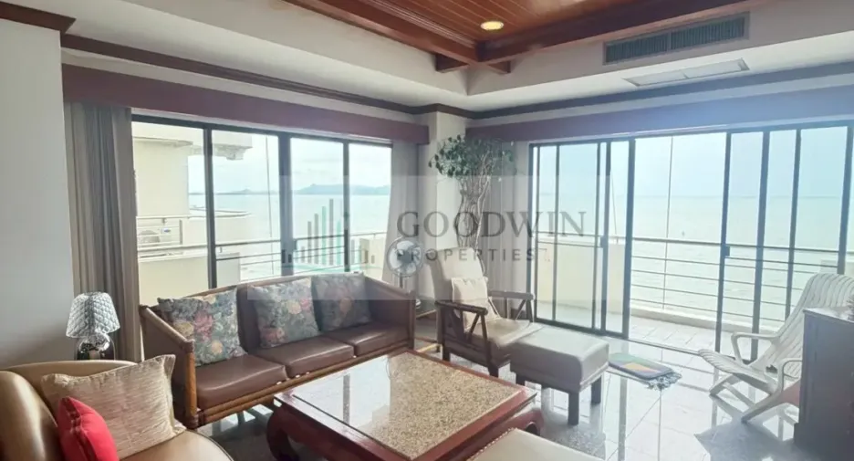 For rent and for sale 3 bedrooms condo in Na Jomtien, Pattaya