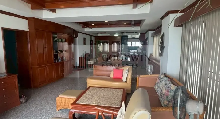For rent and for sale 3 bedrooms condo in Na Jomtien, Pattaya