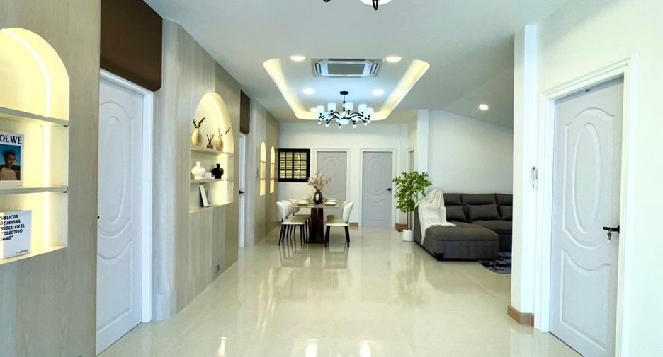 Haus zum Kauf mit 3 Zimmer in Bang Lamung, Chonburi