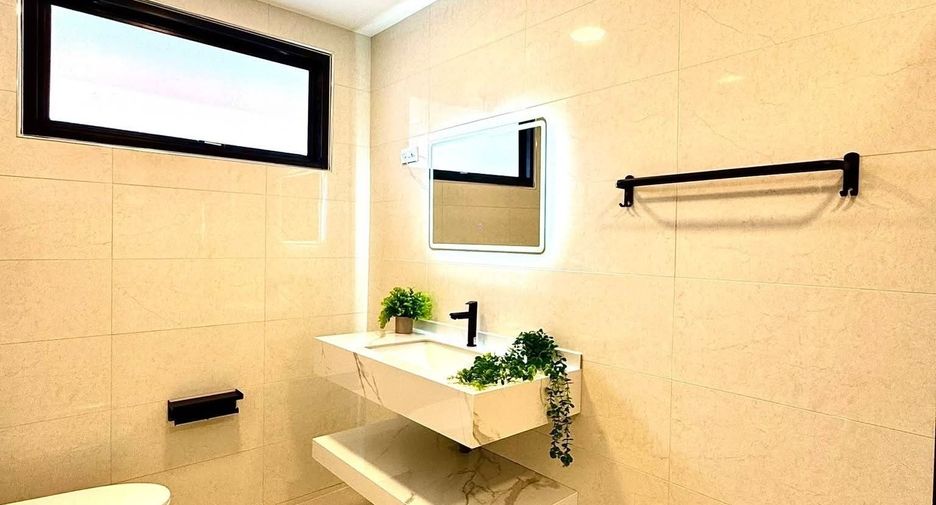 Haus zum Kauf mit 3 Zimmer in Bang Lamung, Chonburi