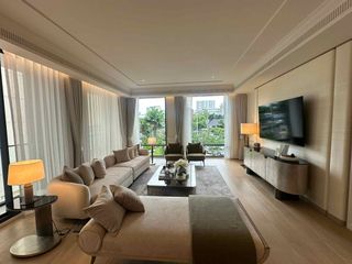 For sale 3 bedrooms condo in Khlong Toei, Bangkok