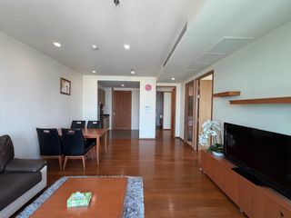 For rent 2 bedrooms condo in Yan Nawa, Bangkok
