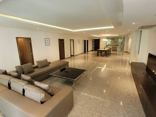 For rent 3 bedrooms condo in Watthana, Bangkok