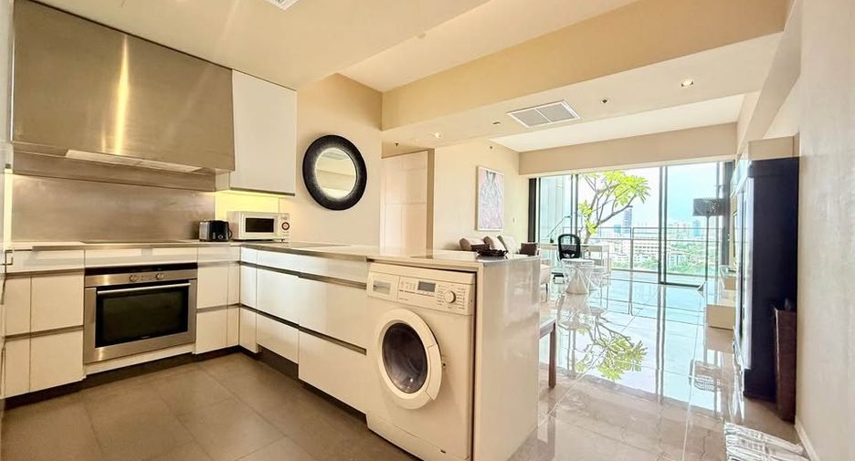 À louer 2 chambres condo à Sathon, Bangkok