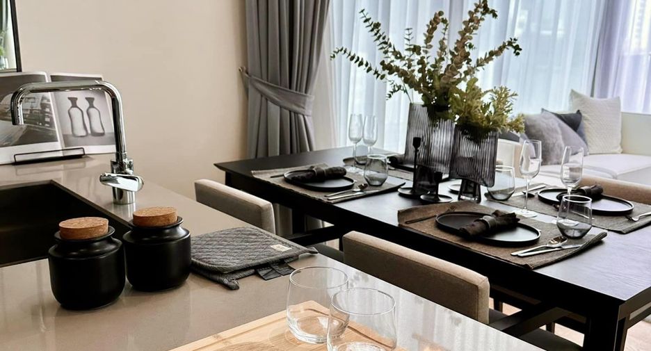 Condo en alquiler de 2 habitaciones en Pathum Wan, Bangkok
