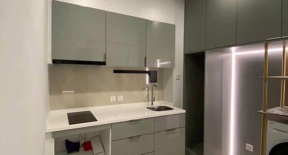 Wohnung zur Miete mit 1 Zimmer in Bang Rak, Bangkok
