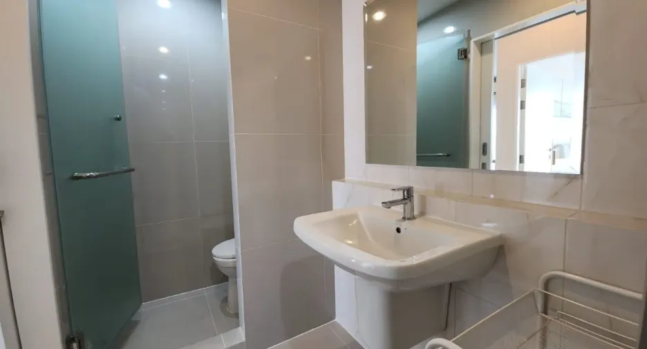 For sale 1 bed condo in Bang Phli, Samut Prakan