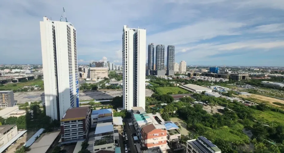 For sale 1 bed condo in Bang Phli, Samut Prakan