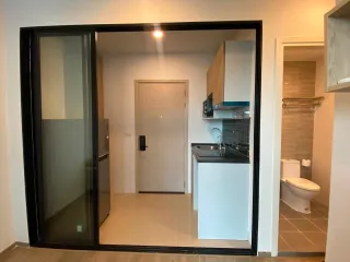 Wohnung zur Miete mit 1 Zimmer in Mueang Samut Prakan, Samut Prakan
