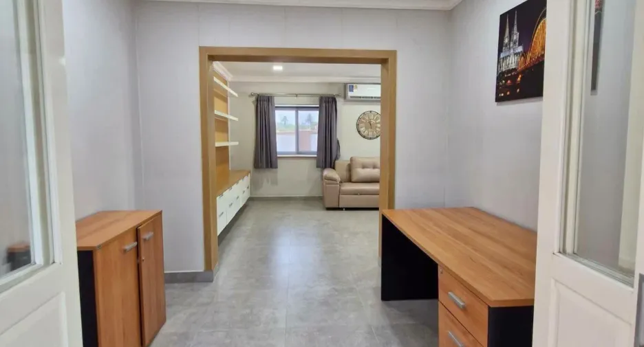 Villa zum Kauf mit 4 Zimmer in Bang Saray, Pattaya