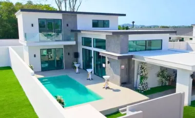 À vendre 3 chambres villa à Bang Lamung, Chonburi