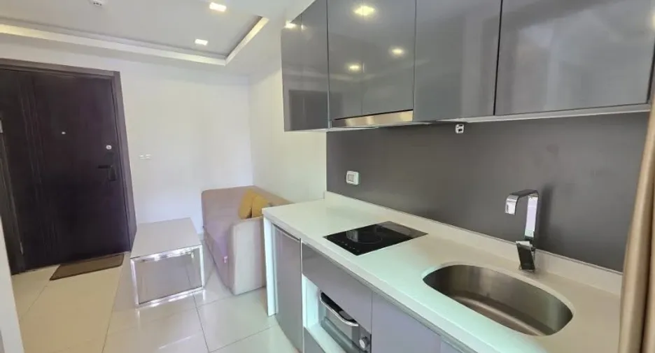 出售 1 卧室 公寓 在 Bang Lamung, Chon Buri