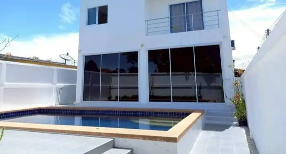 Villa zum Kauf mit 4 Zimmer in Bang Saray, Pattaya
