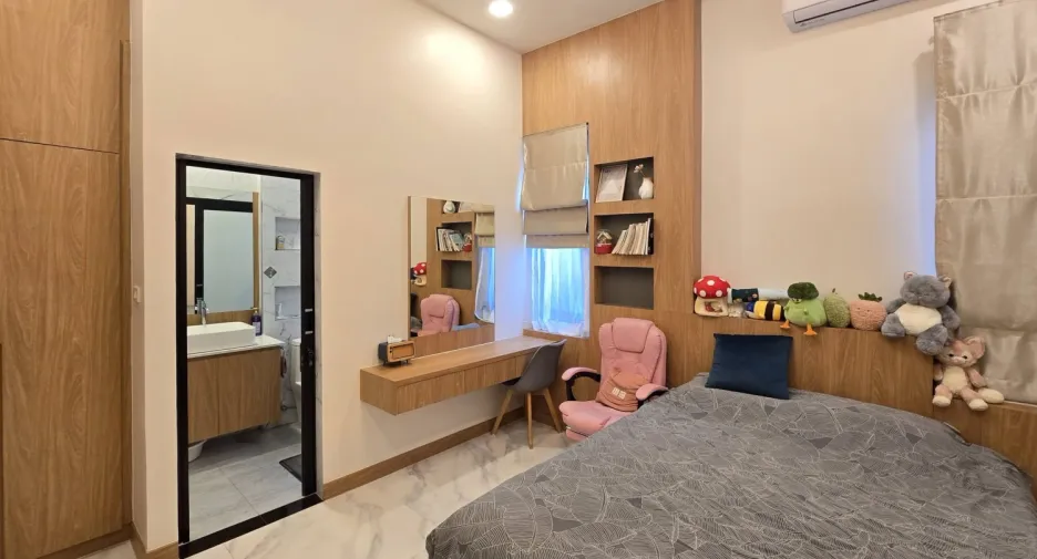 Villa en venta de 4 habitaciones en Bang Lamung, Chonburi