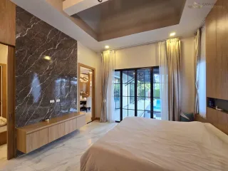 Villa en venta de 4 habitaciones en Bang Lamung, Chonburi