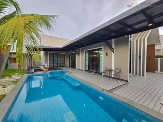 Villa en venta de 4 habitaciones en Bang Lamung, Chonburi
