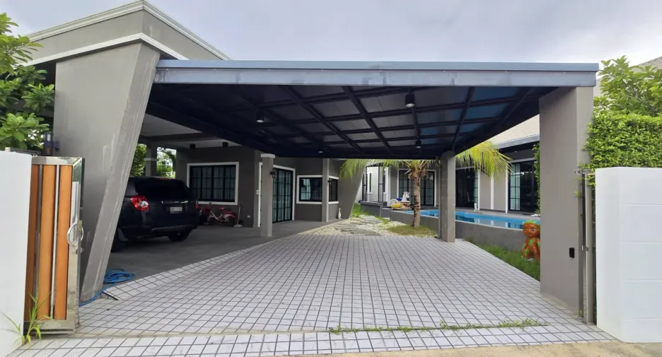Villa en venta de 4 habitaciones en Bang Lamung, Chonburi