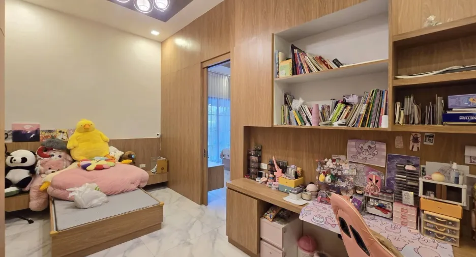 Villa en venta de 4 habitaciones en Bang Lamung, Chonburi