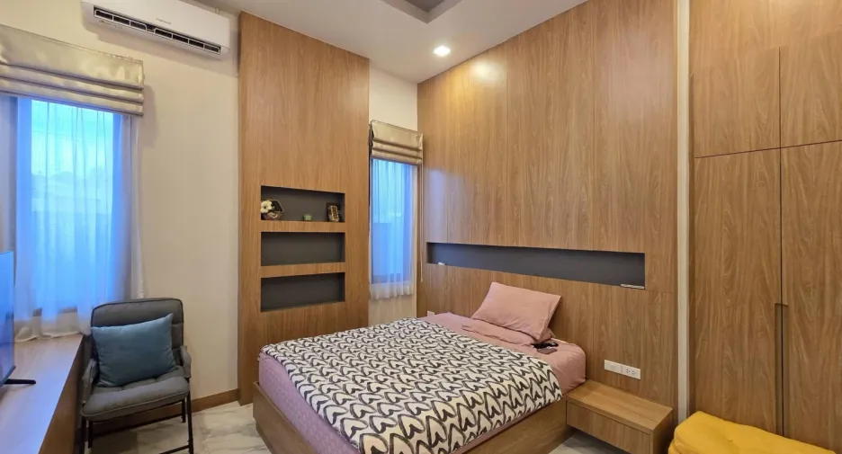Villa en venta de 4 habitaciones en Bang Lamung, Chonburi
