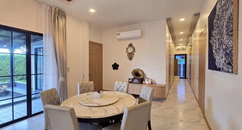 Villa en venta de 4 habitaciones en Bang Lamung, Chonburi