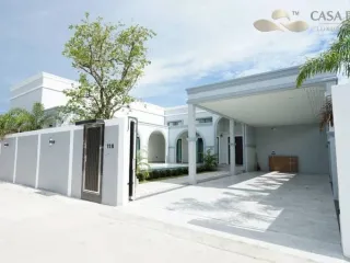 For sale 4 bedrooms villa in Bang Lamung, Chonburi