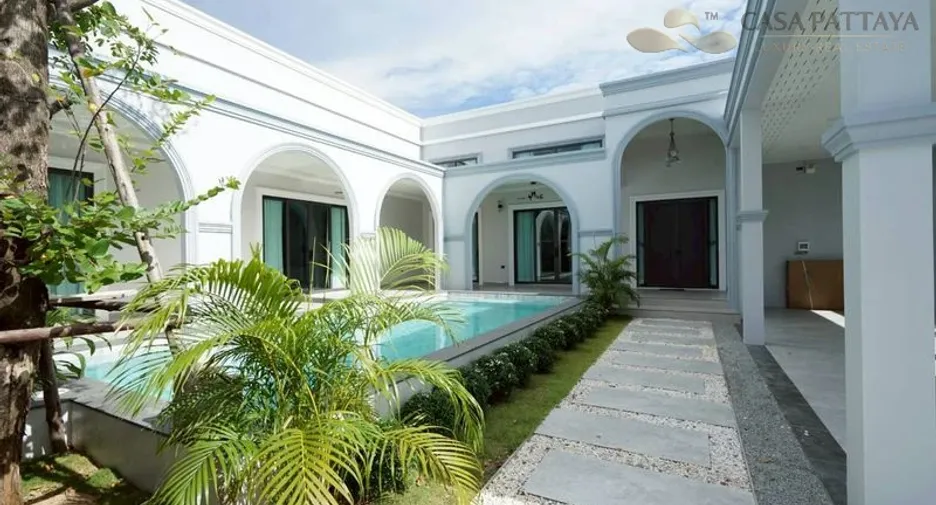 For sale 4 bedrooms villa in Bang Lamung, Chonburi