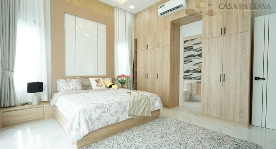 For sale 4 bedrooms villa in Bang Lamung, Chonburi