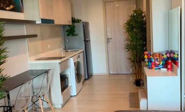 For rent studio condo in Pathum Wan, Bangkok