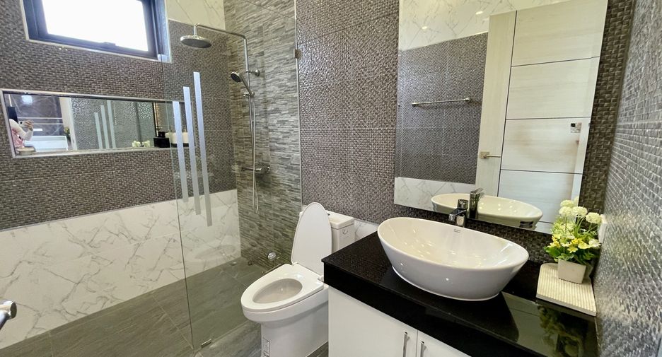 For rent 3 bedrooms villa in Hua Hin, Prachuap Khiri Khan