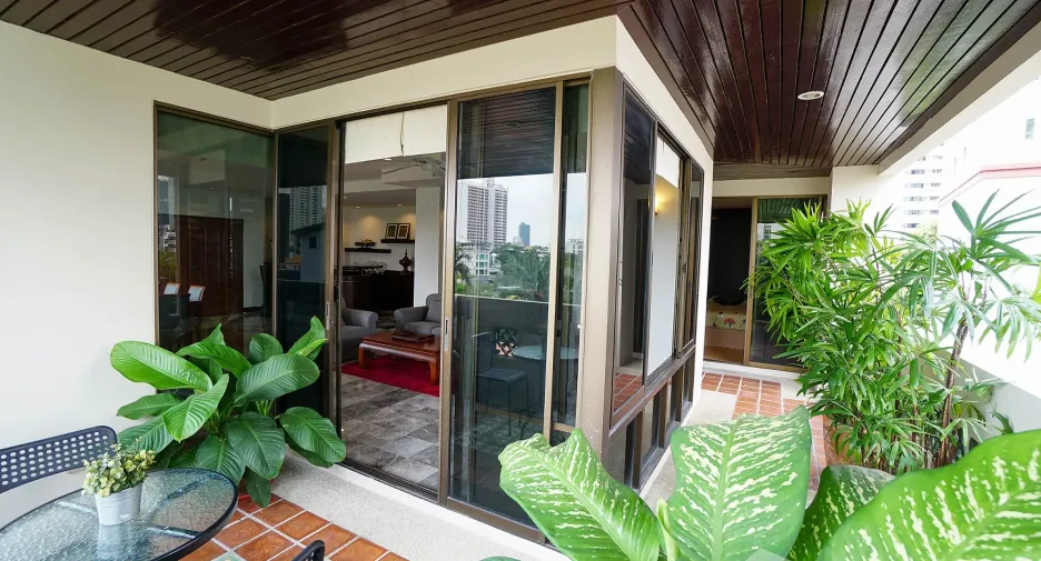 Apartamento en alquiler de 3 habitaciones en Watthana, Bangkok