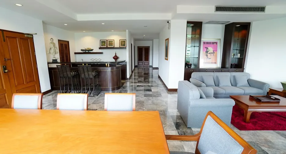 Apartamento en alquiler de 3 habitaciones en Watthana, Bangkok